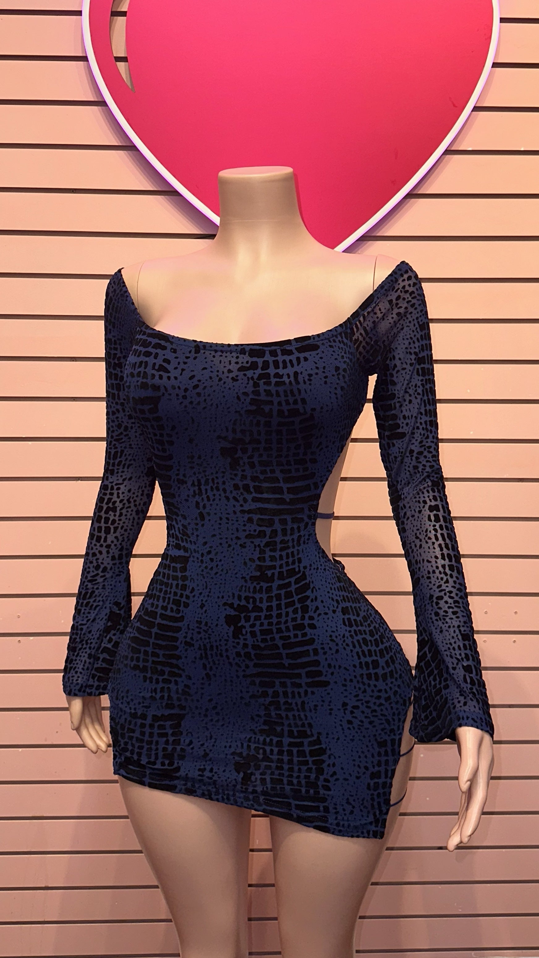 MINI & SHORT DRESSES  Bombshell